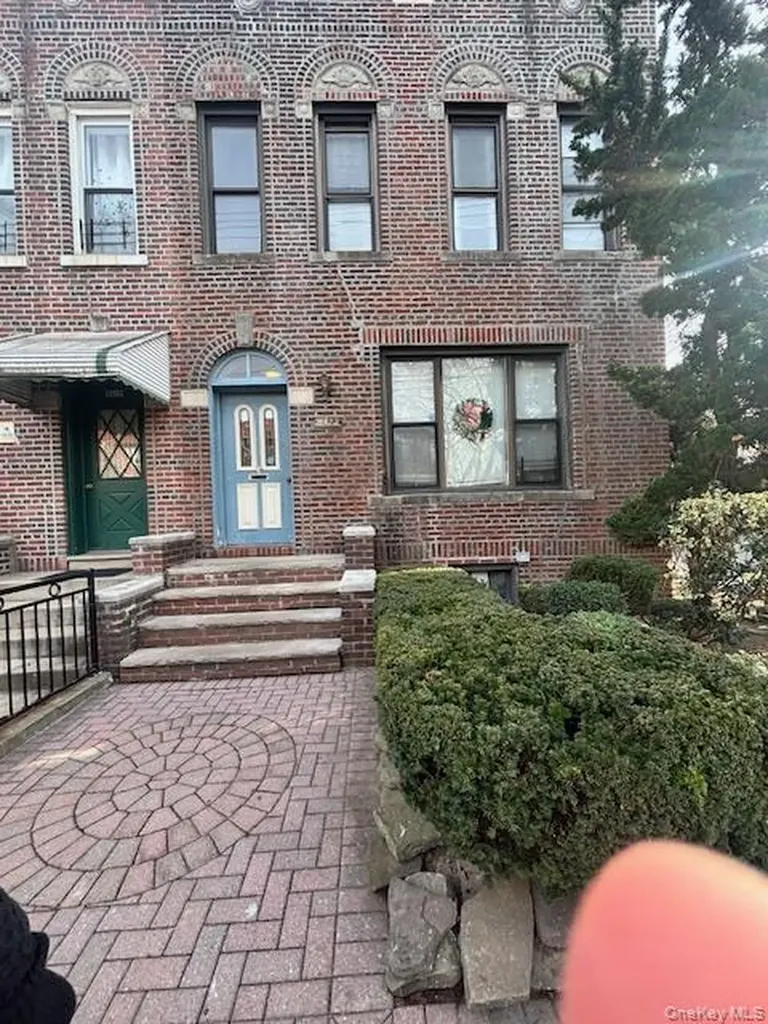 8423 14th Avenue Brooklyn NY 11228