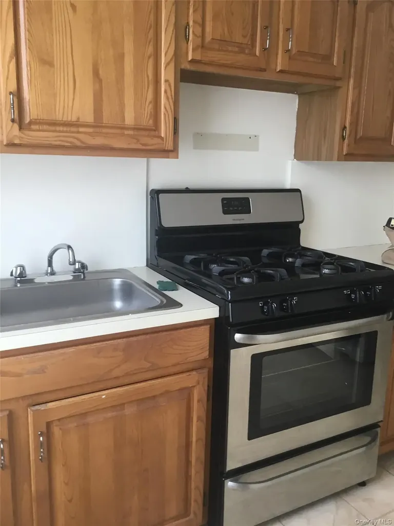 8423 14th Avenue Brooklyn NY 11228