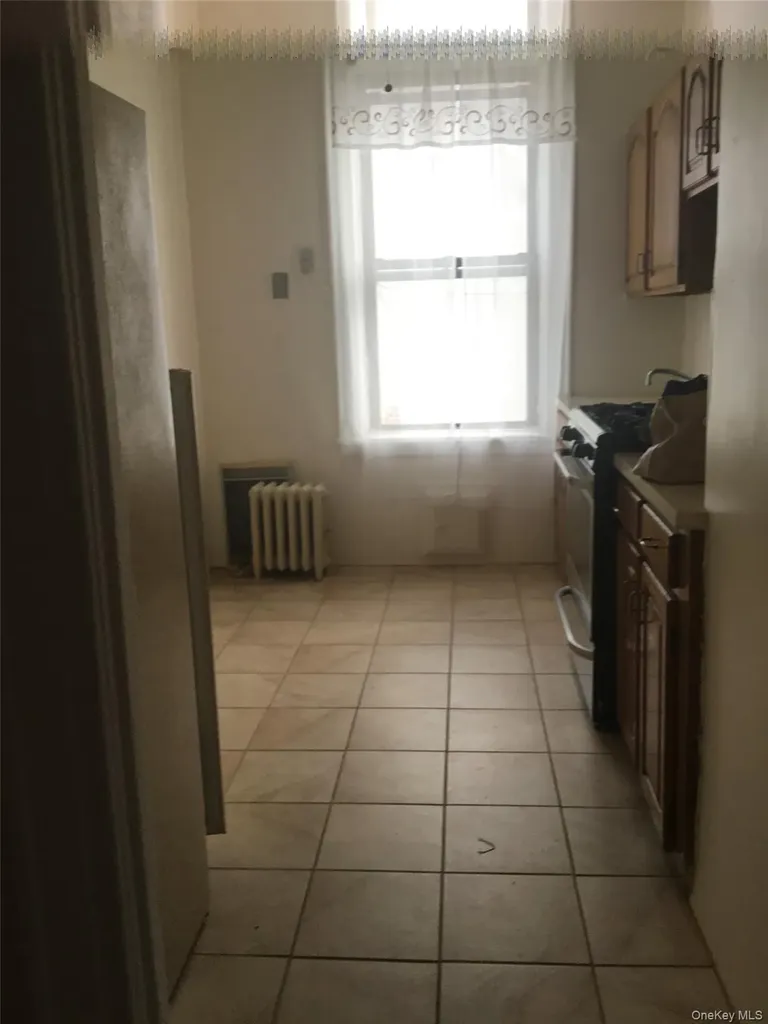 8423 14th Avenue Brooklyn NY 11228
