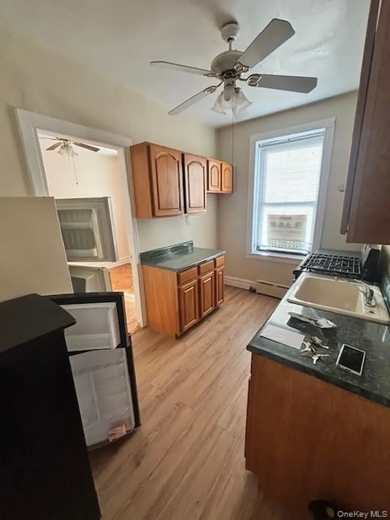 8423 14th Avenue Brooklyn NY 11228