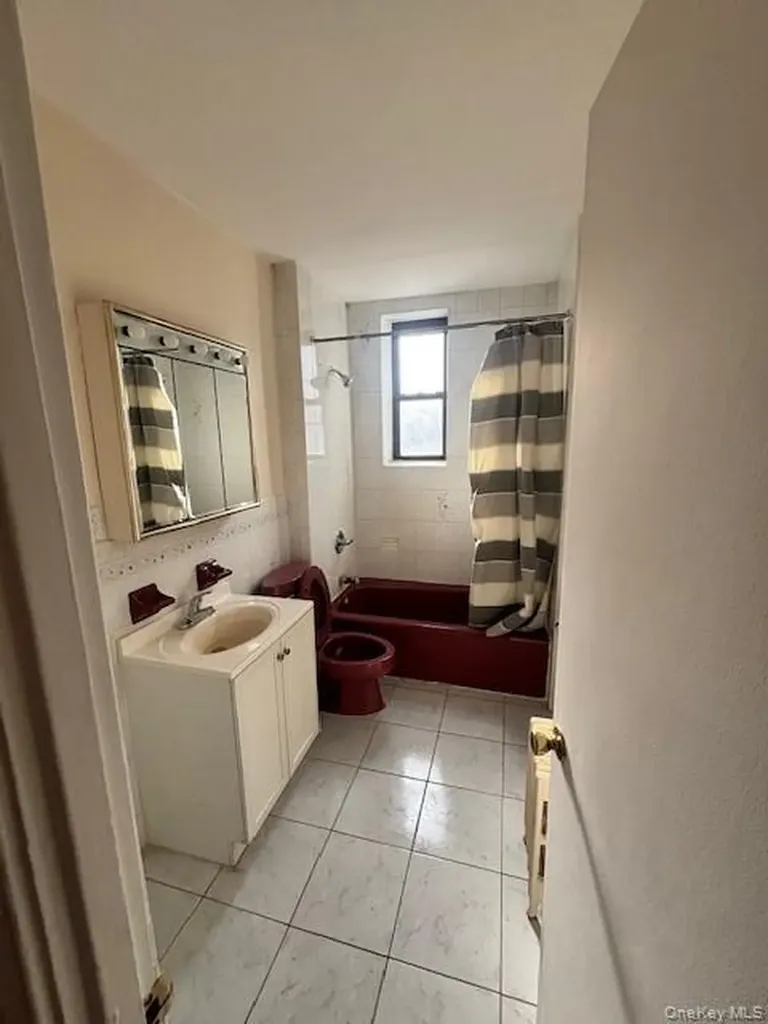 8423 14th Avenue Brooklyn NY 11228