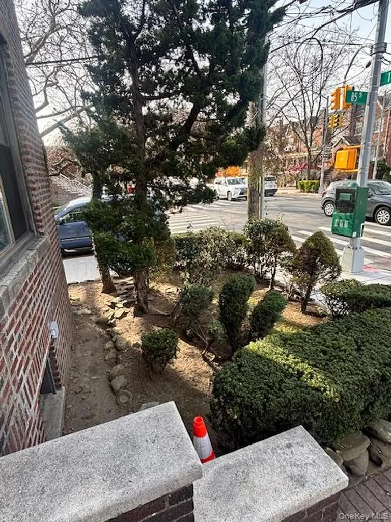 8423 14th Avenue Brooklyn NY 11228