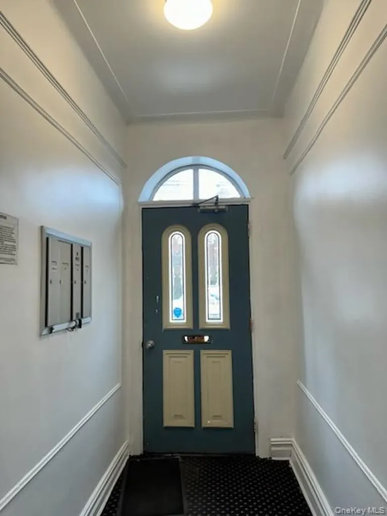 8423 14th Avenue Brooklyn NY 11228