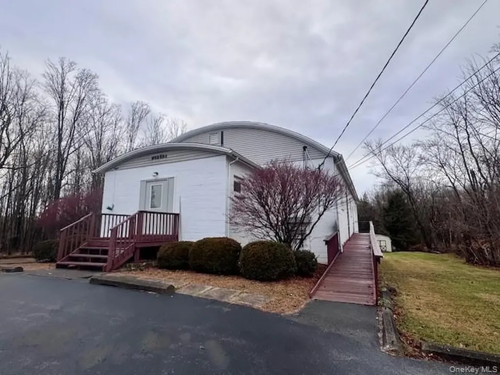 1765 Route 44 Pleasant Valley NY 12569