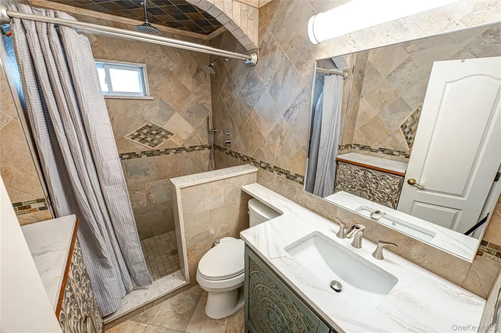 37 W 10th Street Deer Park NY 11729