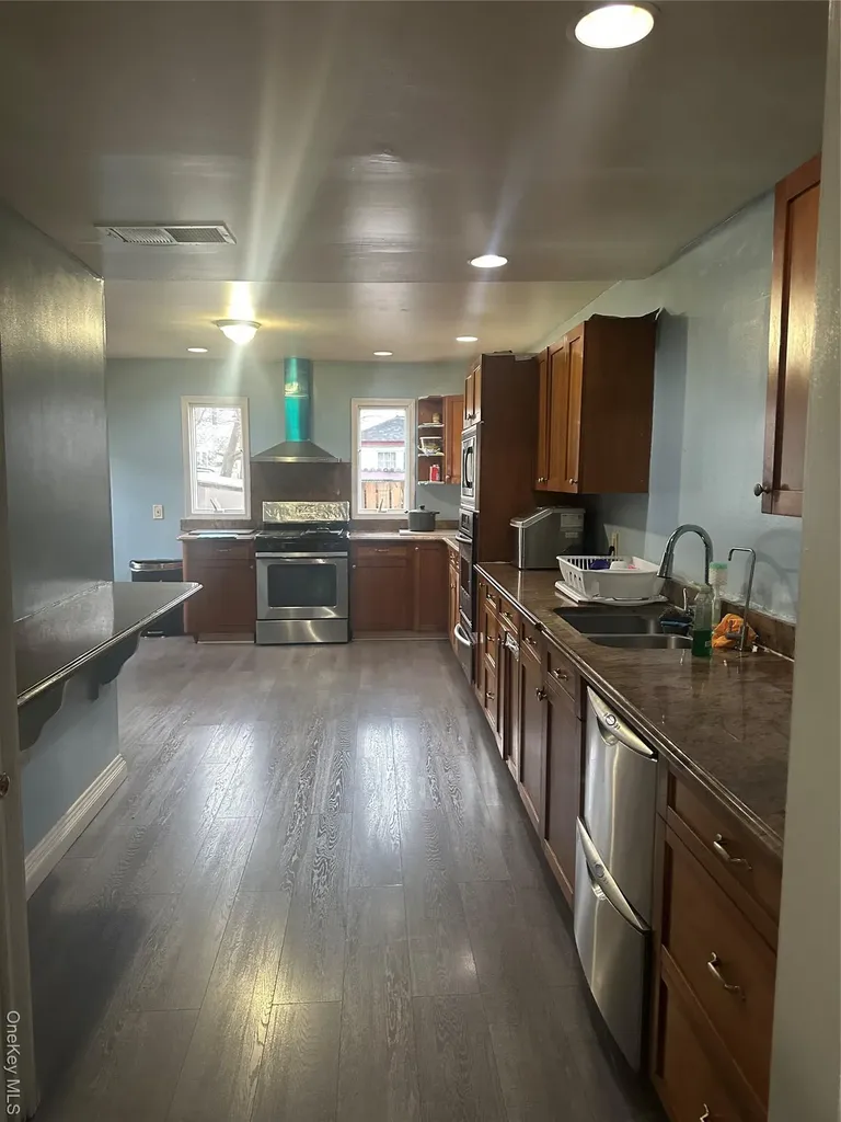 50 Marvin Avenue Hempstead NY 11550
