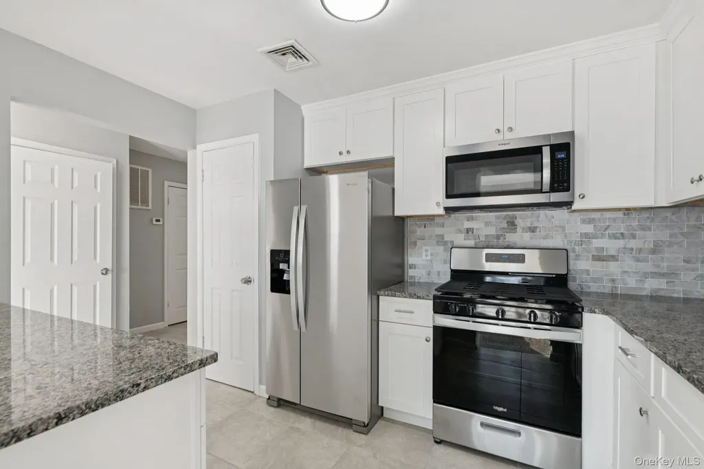 43 Cherry Street Central Islip NY 11722