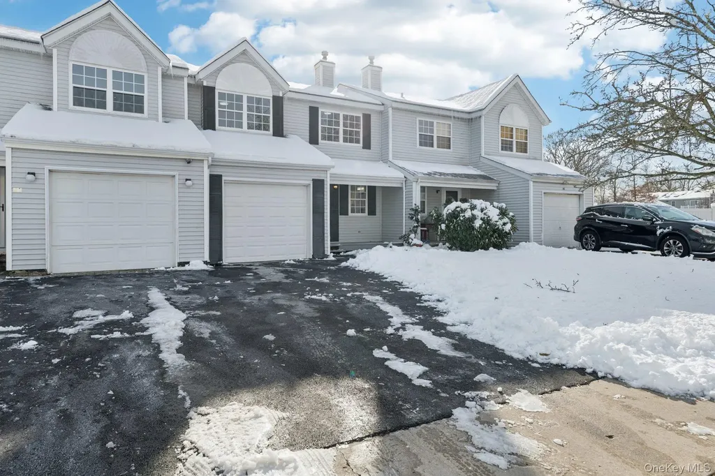 43 Cherry Street Central Islip NY 11722