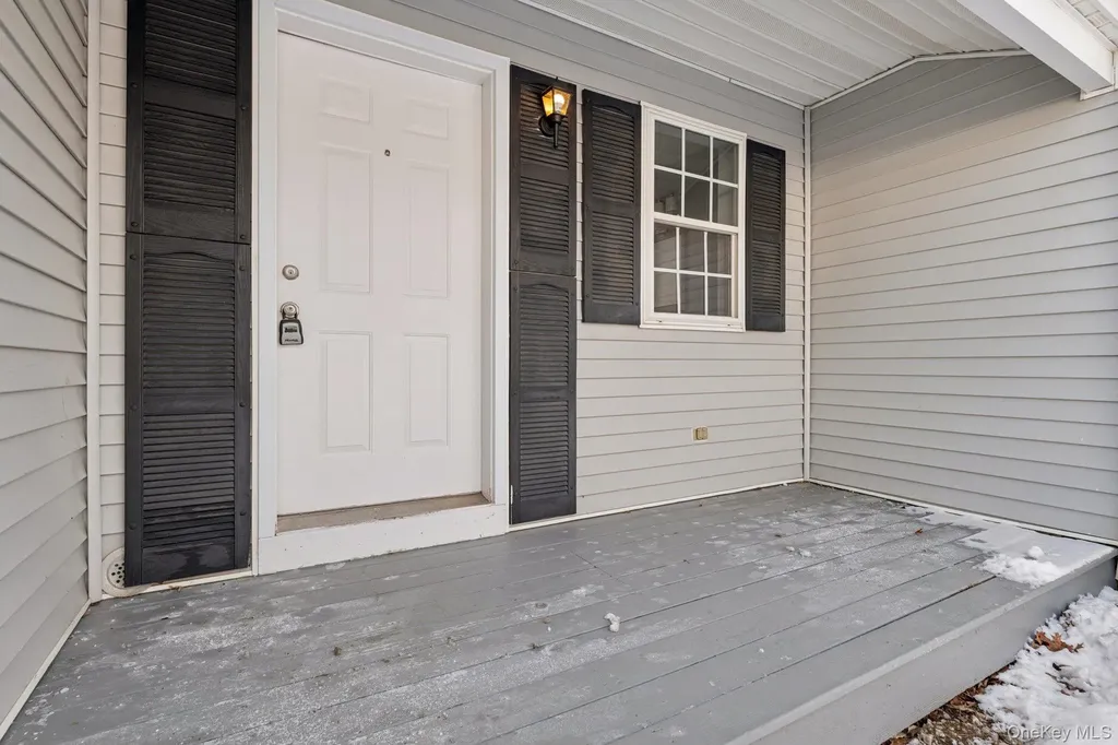 43 Cherry Street Central Islip NY 11722