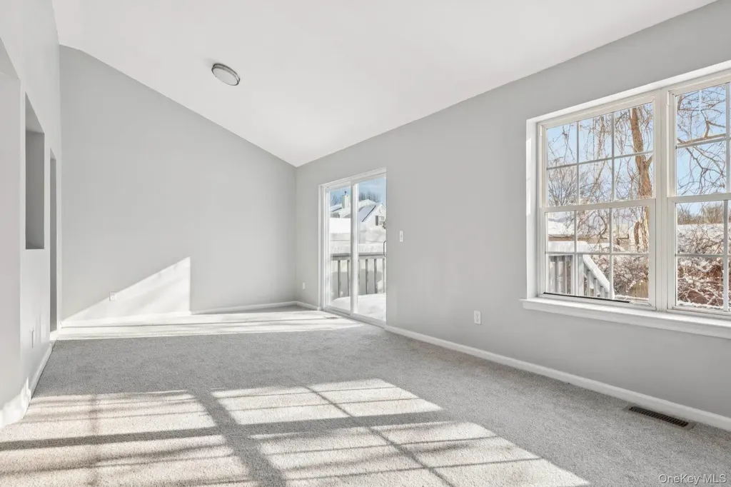 43 Cherry Street Central Islip NY 11722