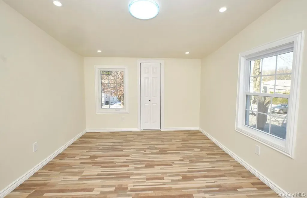 24120 83rd Avenue Bellerose NY 11426