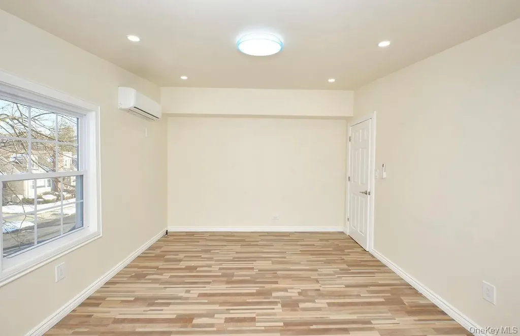 24120 83rd Avenue Bellerose NY 11426