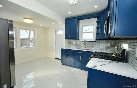 24120 83rd Avenue Bellerose NY 11426