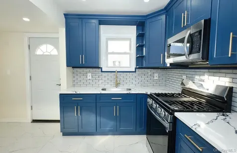 24120 83rd Avenue Bellerose NY 11426