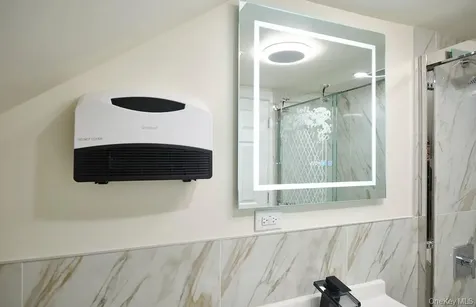 24120 83rd Avenue Bellerose NY 11426