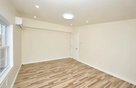 24120 83rd Avenue Bellerose NY 11426