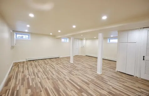 24120 83rd Avenue Bellerose NY 11426