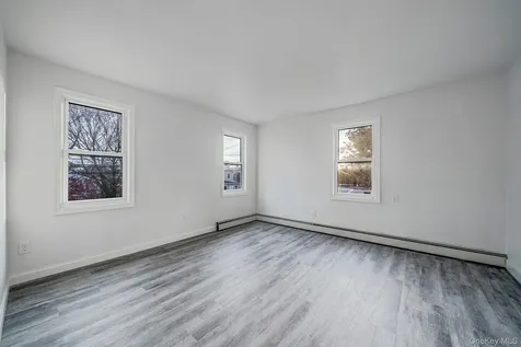 45 Redington Street Bay Shore NY 11706