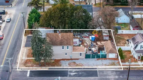 45 Redington Street Bay Shore NY 11706