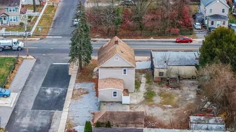 45 Redington Street Bay Shore NY 11706