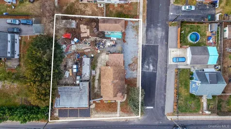 45 Redington Street Bay Shore NY 11706