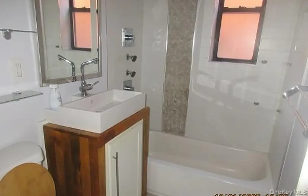 3231 Barker Avenue Bronx NY 10467