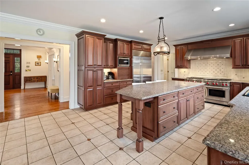11 Lost Nations Road Pound Ridge NY 10576