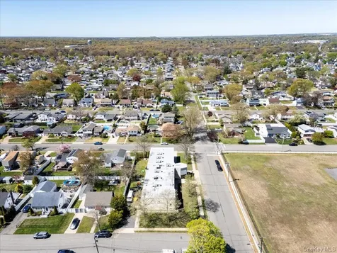 330 Central Avenue Deer Park NY 11729