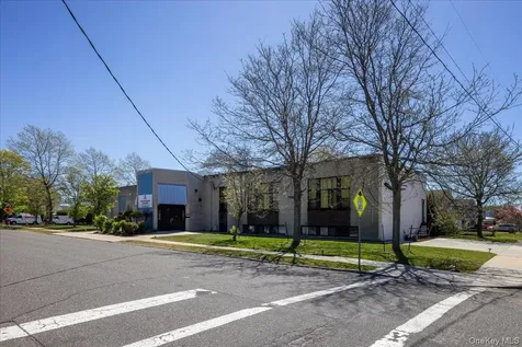 330 Central Avenue Deer Park NY 11729