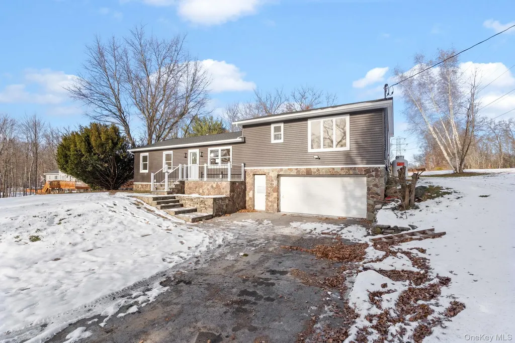 52 Rudolph Road Modena NY 12548