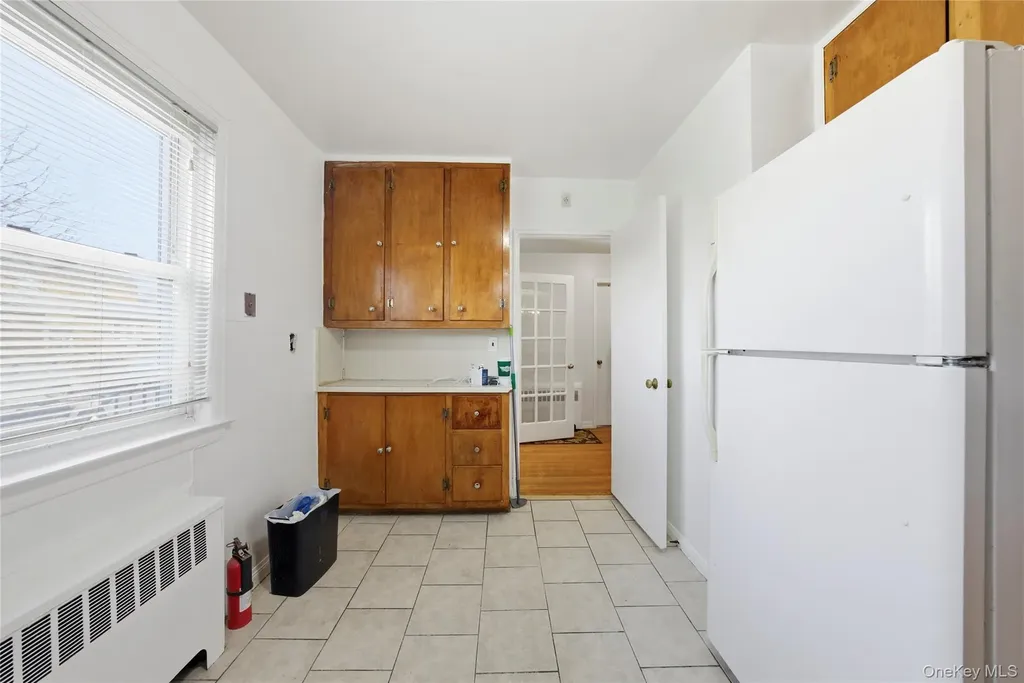 4161 Monticello Avenue Bronx NY 10466