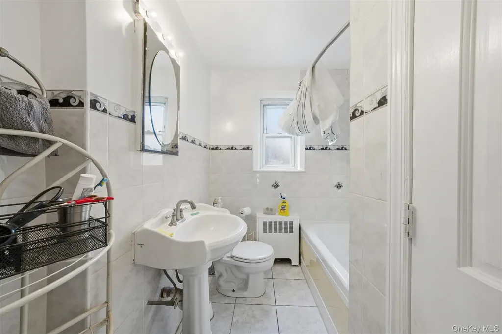 4161 Monticello Avenue Bronx NY 10466