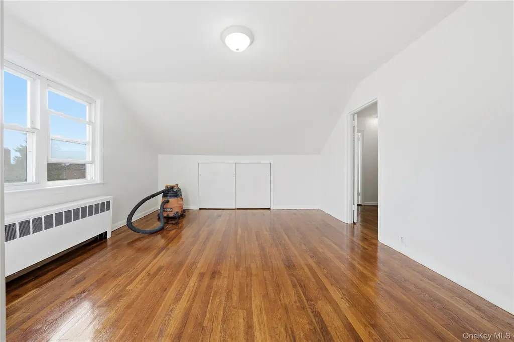 4161 Monticello Avenue Bronx NY 10466