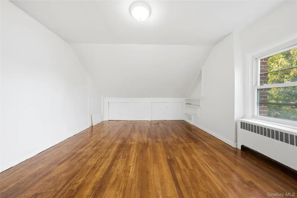 4161 Monticello Avenue Bronx NY 10466