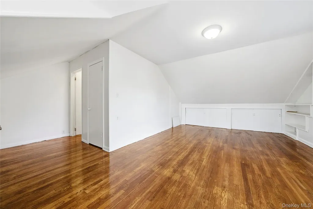 4161 Monticello Avenue Bronx NY 10466