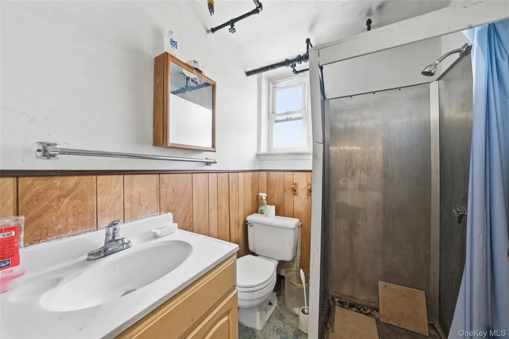 4161 Monticello Avenue Bronx NY 10466