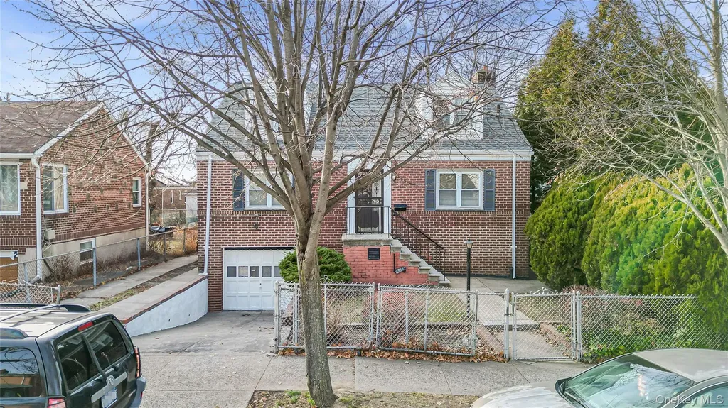 4161 Monticello Avenue Bronx NY 10466