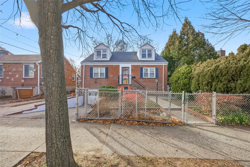 4161 Monticello Avenue Bronx NY 10466