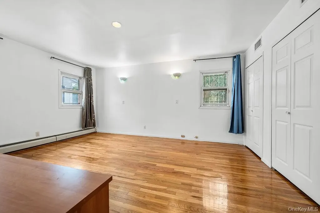 222-60 Birmington Parkway Bayside NY 11364