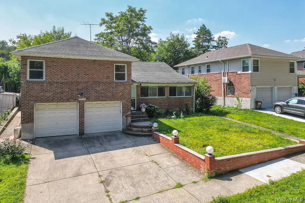 222-60 Birmington Parkway Bayside NY 11364