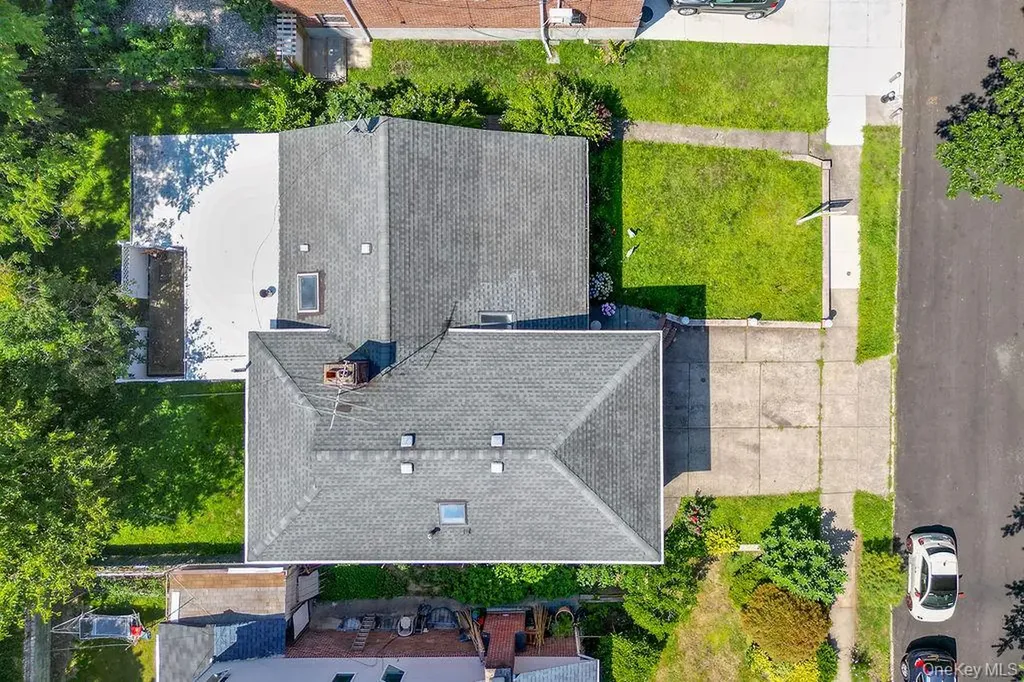 222-60 Birmington Parkway Bayside NY 11364
