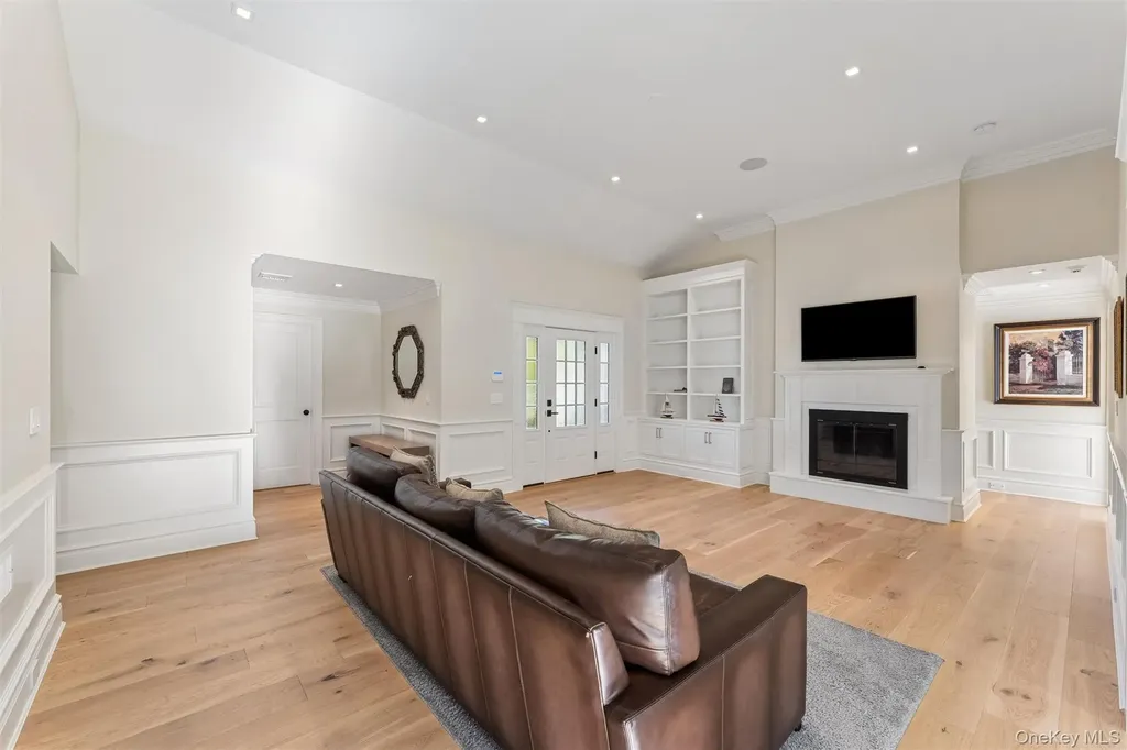 275 Mill Road Westhampton Beach NY 11978