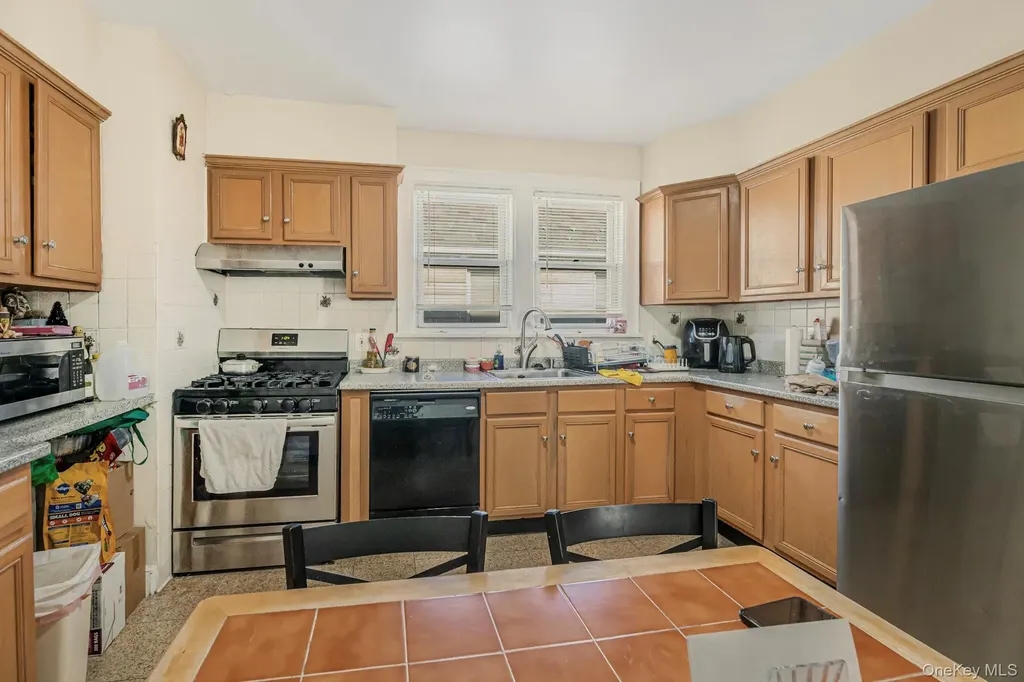 168 Stephenson Boulevard New Rochelle NY 10801