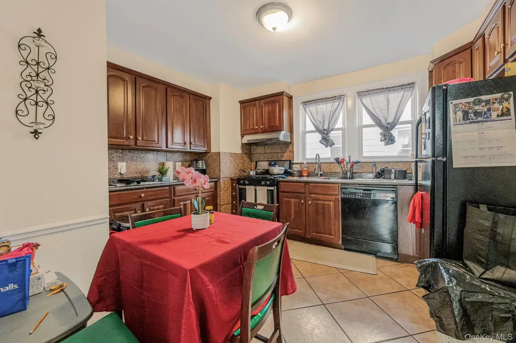 168 Stephenson Boulevard New Rochelle NY 10801