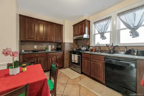 168 Stephenson Boulevard New Rochelle NY 10801