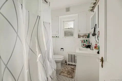 168 Stephenson Boulevard New Rochelle NY 10801