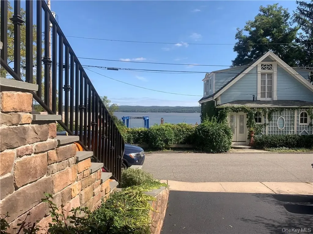 306 Ellen Street Nyack NY 10960