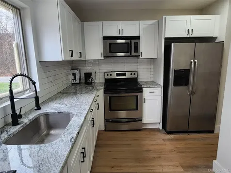 20 Hankins Road Fremont Center NY 12736