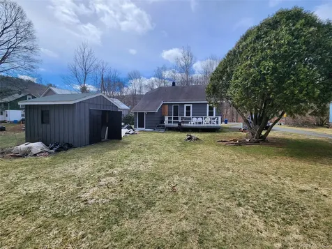 20 Hankins Road Fremont Center NY 12736