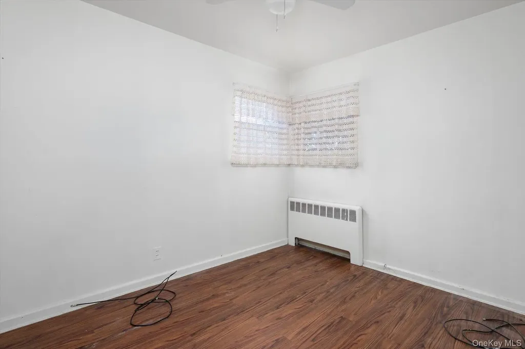 12 Westbury Avenue Plainview NY 11803